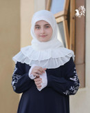 عبا مهرخ با استین گلدوزی شده