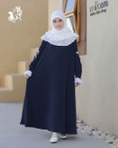 عبا مهرخ با استین گلدوزی شده